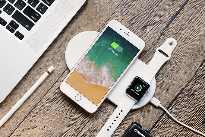 Wireless-Charging-Your-iPhone